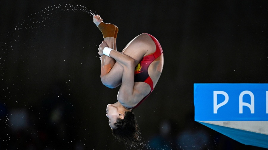 巴黎奧運 | 第22金！全紅嬋衛(wèi)冕奪冠 陳芋汐摘銀