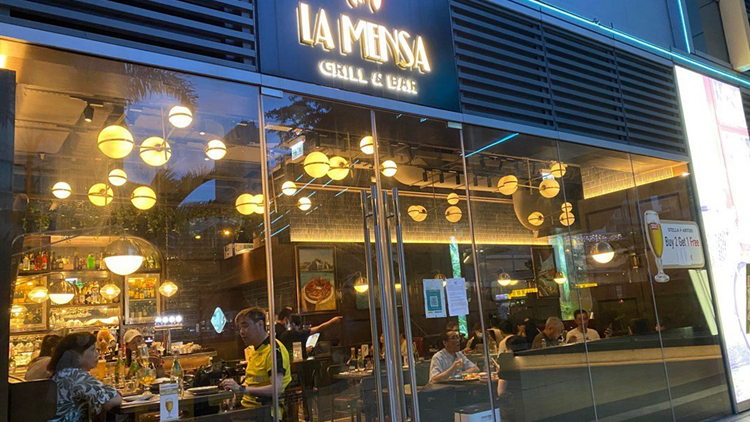 涉非法擴(kuò)展?fàn)I業(yè)範(fàn)圍 荃灣La Mensa Grill & Bar暫停營業(yè)14天