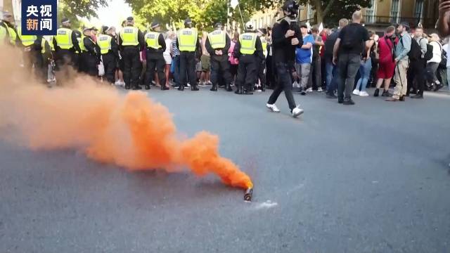 英國(guó)警方：大規(guī)模騷亂發(fā)生以來(lái) 已逮捕741人