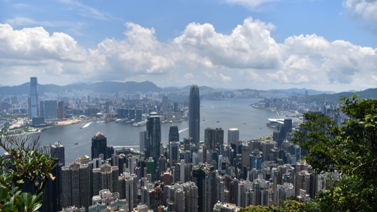 國務(wù)院港澳事務(wù)辦公室：中國香港代表團不畏艱難 獲得歷史最佳成績