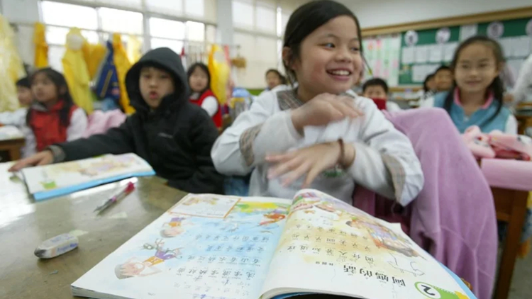 【海峽觀察】閩南語(yǔ)更名「臺(tái)灣臺(tái)語(yǔ)」荒謬無(wú)稽