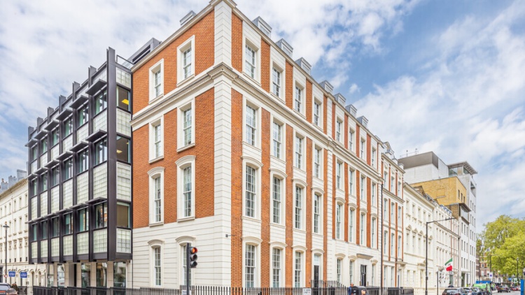 ?華置逾12億售倫敦物業(yè)