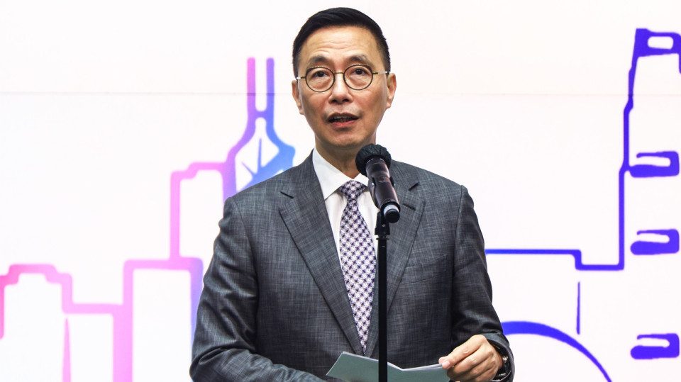 楊潤(rùn)雄：中央再次向香港贈(zèng)送兩隻大熊貓 別具意義