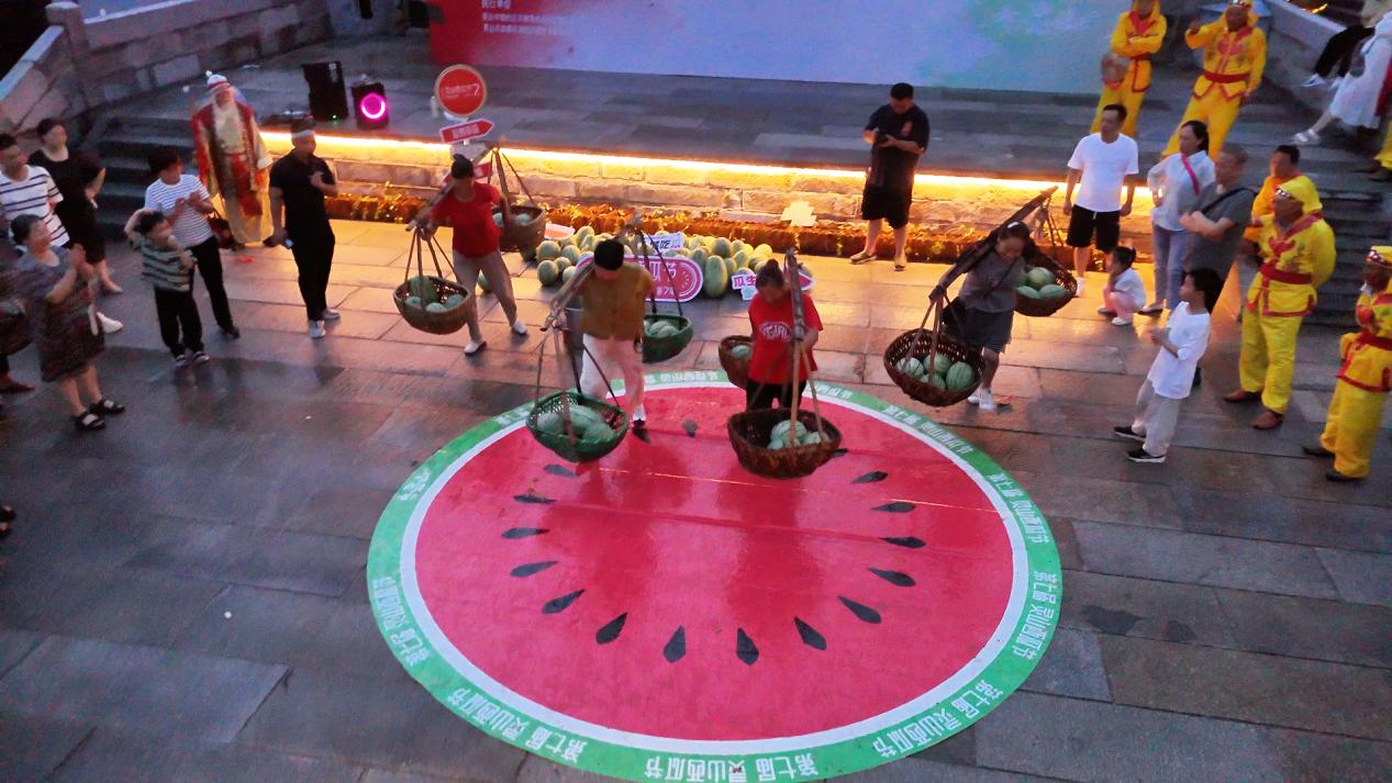 甜度「爆表」！ 皖徽州區(qū)舉辦第七屆靈山西瓜節(jié)