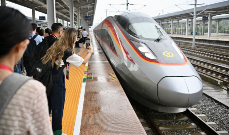 龍龍高鐵梅龍段已進(jìn)入試運(yùn)行階段