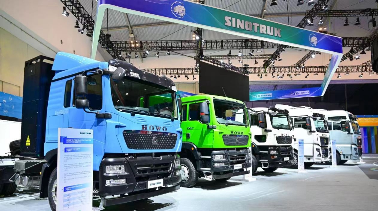 中國(guó)重汽：海內(nèi)外市場(chǎng)共振 上半年歸母淨(jìng)利潤(rùn)增長(zhǎng)近四成