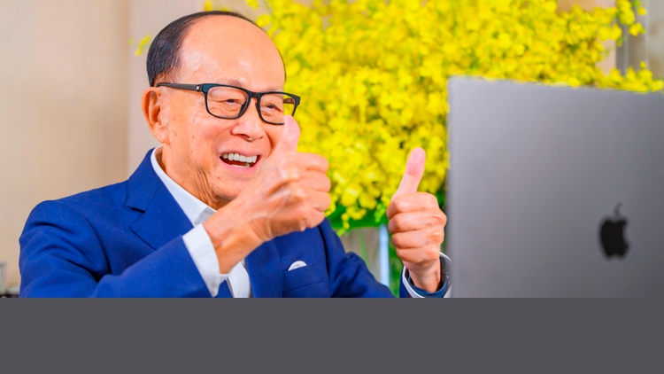 有片｜李嘉誠：聽到癌癥新療法開心到睡不著 捐贈(zèng)儀器感到與有榮焉