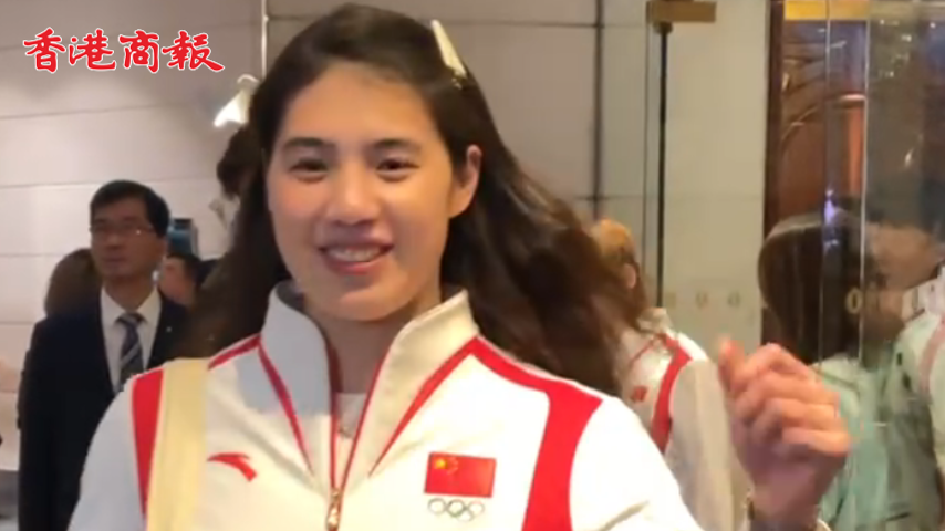 有片丨碰拳！張雨霏超甜互動(dòng)