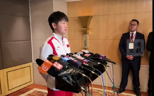 有片丨莎莎在香港被攝相機(jī)包圍啦