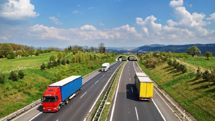 8月中國公路運(yùn)輸市場總體穩(wěn)中趨升