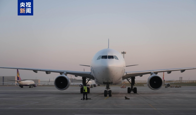 入境遊火熱！新疆迎首架免簽入境的馬來西亞旅遊包機(jī)