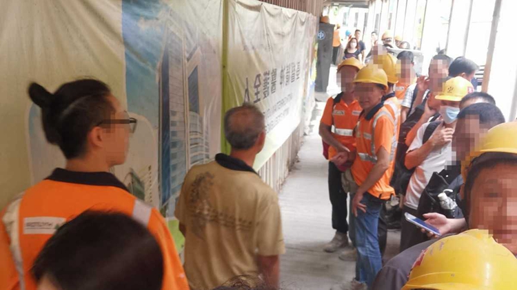 聯(lián)合醫(yī)院擴(kuò)建工程外勞疑被剝削 發(fā)展局介入事件：僱主承諾不會解僱舉報外勞