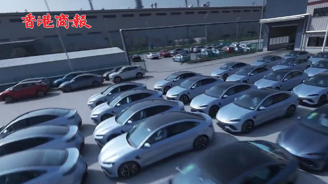 有片丨比亞迪員工總數(shù)突破90萬 研發(fā)人員近11萬 網(wǎng)友：大企業(yè)擔(dān)當 未來可期