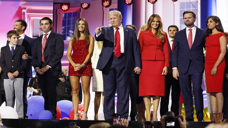 民調(diào)稱逾六成美國(guó)選民認(rèn)為美經(jīng)濟(jì)疲軟，正朝錯(cuò)誤方向發(fā)展