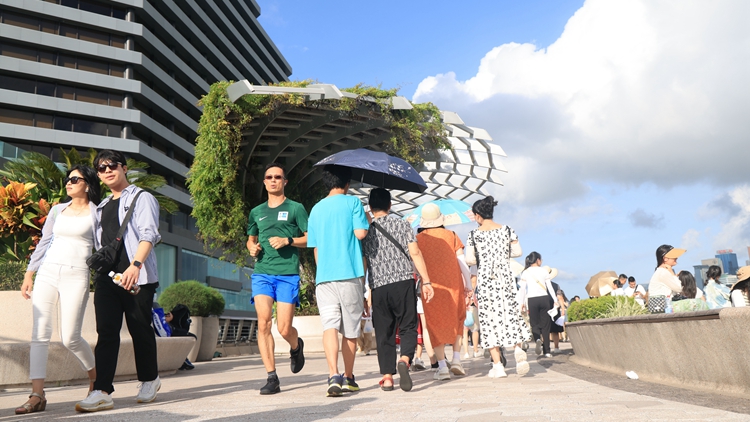 天文臺錄得最高氣溫35.5度 是有記錄以來最熱中秋節(jié)