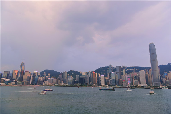 【鑪峰遠(yuǎn)眺】香港社會(huì)須反思「超級(jí)聯(lián)繫人」內(nèi)涵