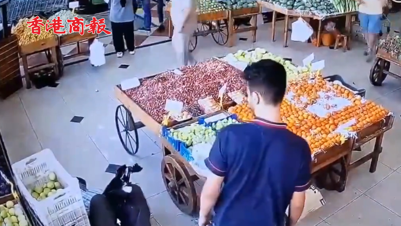 有片丨黎巴嫩多地傳呼機(jī)爆炸 已致9死約2800傷！官方：立即將其扔掉