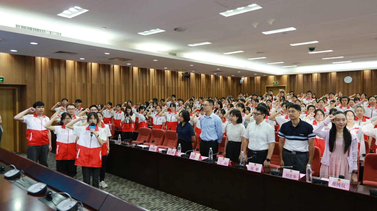 3000名青年志願(yuàn)者 第136屆廣交會(huì)志願(yuàn)者在海珠誓師