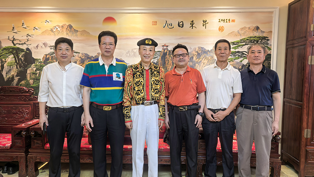 志和者不以山海為遠(yuǎn)——訪香港華僑華人總商會榮譽會長施乃康