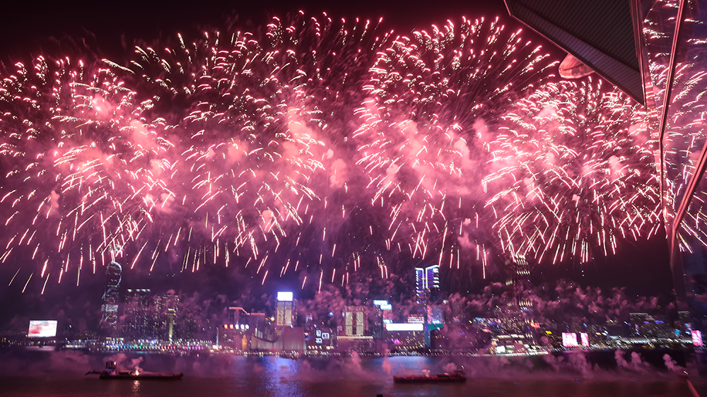 國慶煙花匯演｜康文署將加強(qiáng)巡邏 籲市民保持地方整潔