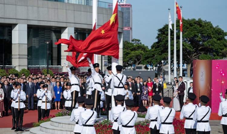 【商報(bào)時(shí)評(píng)】盛世如歌賀華誕 由治及興展新姿