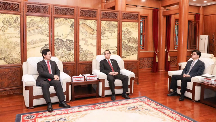 嶺大與北大簽署全面合作協(xié)議 冀在教職員交流、科研等方面進(jìn)行合作