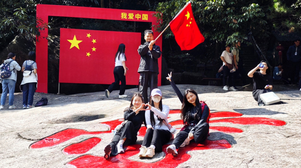 熱度持續(xù)攀升 皖黃山區(qū)「風情湯口」業(yè)態(tài)多元驚喜連連