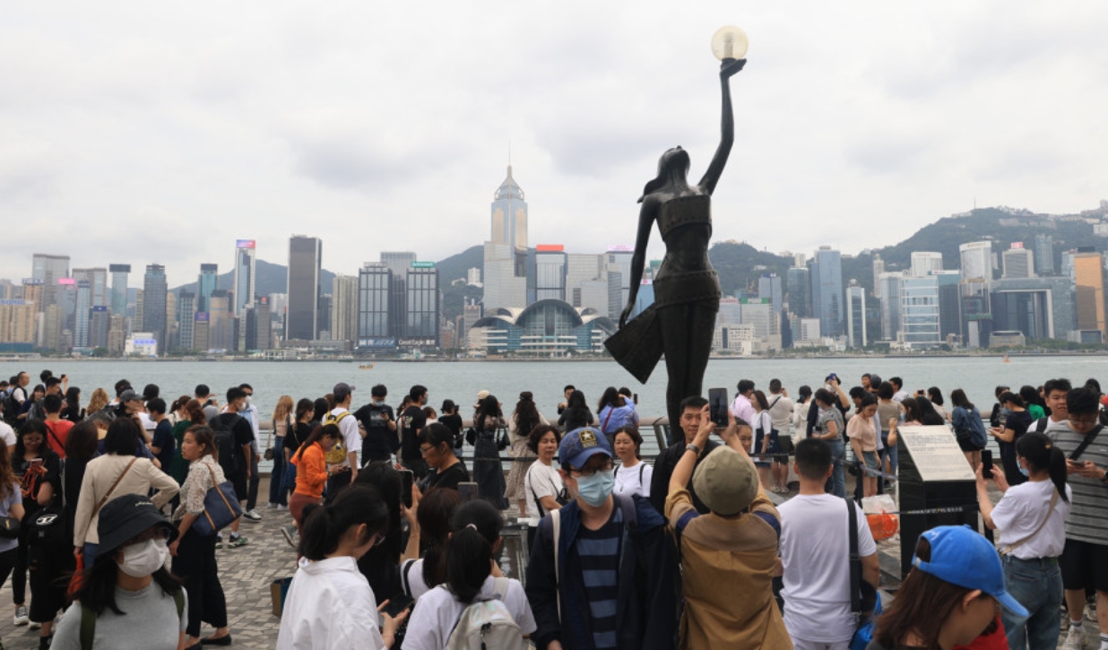 【商報(bào)時(shí)評(píng)】遊客數(shù)據(jù)佳 應(yīng)變迎商機(jī)