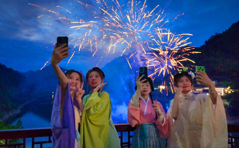 唯此洽舍漫時(shí)光 皖徽州區(qū)沉浸式鄉(xiāng)旅成度假新趨勢