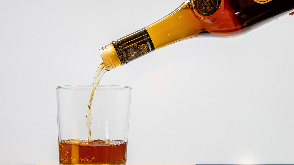 商務(wù)部：對原產(chǎn)於歐盟的進(jìn)口相關(guān)白蘭地實施臨時反傾銷措施