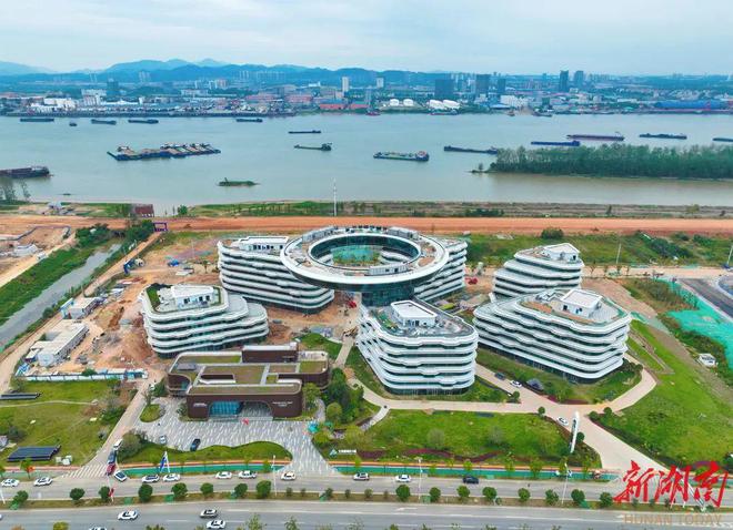 項(xiàng)目為王：經(jīng)濟(jì)迭代的「望城密鑰」