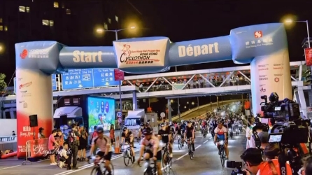 香港單車節(jié)逾3.6萬人參與 李慧詩：享受比賽欣賞沿途風(fēng)景