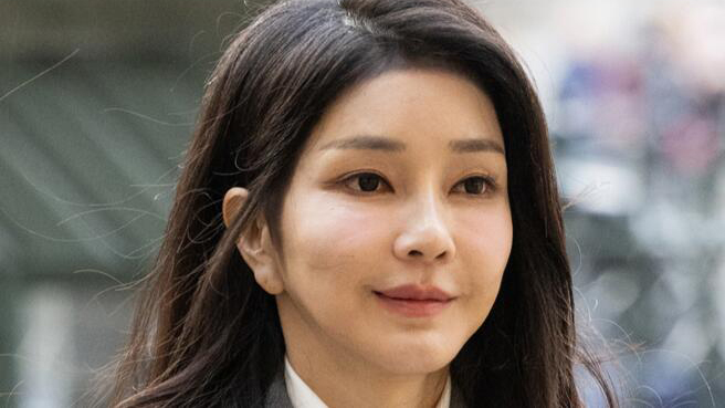韓媒：韓檢方認(rèn)定第一夫人金建希無操縱股價嫌疑