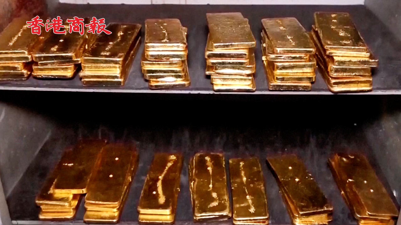 有片丨金價再創(chuàng)歷史新高 業(yè)內(nèi)人士：黃金受多重因素影響 投資需謹慎