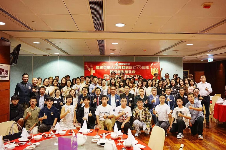 山西總會(huì)辦迎新生聯(lián)歡會(huì)