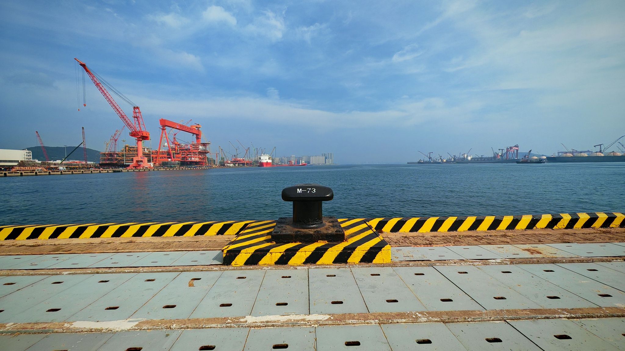 從青島走向深藍：國之重器「出?！贡翅? title=