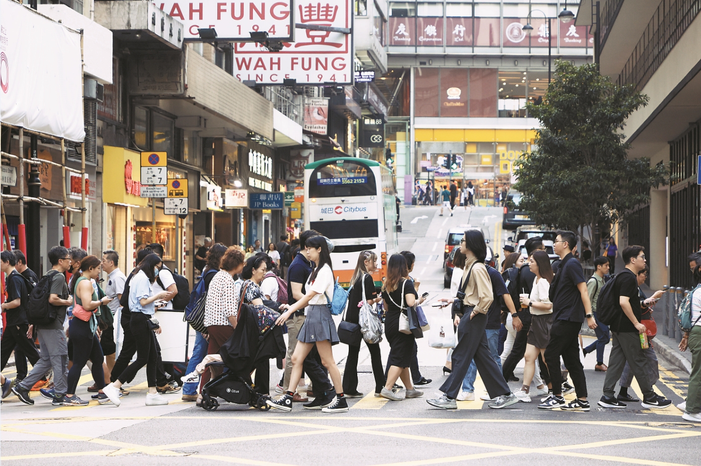 外匯基金首三季賺2247億 余偉文：美大選後金融市場或現不明朗