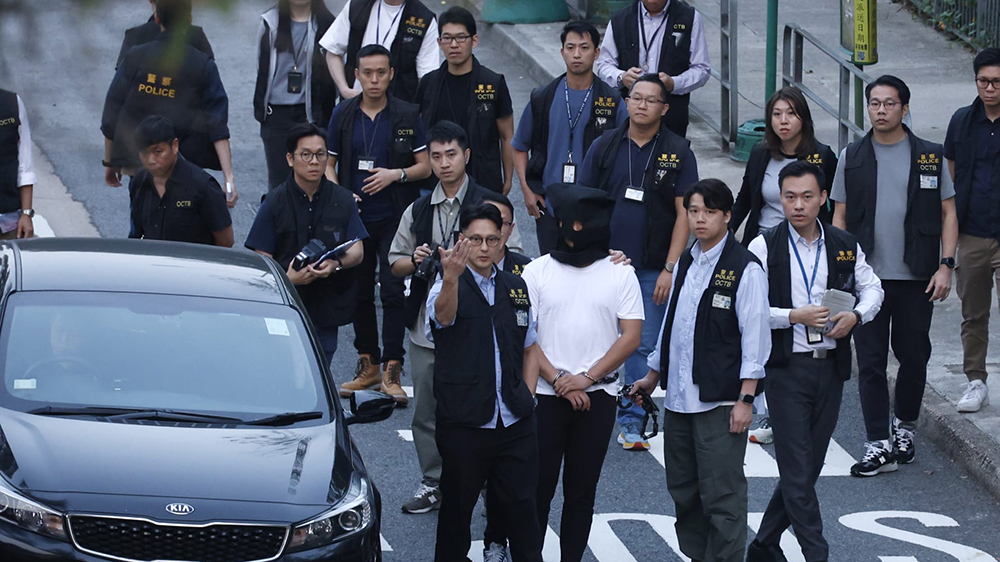 壁屋懲教署職員遇襲案 警押疑犯到現(xiàn)場重組案情