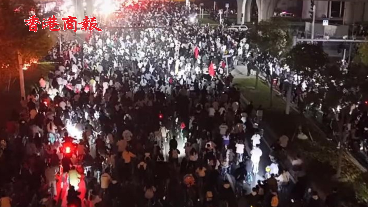 有片丨夜騎開封爆火 三大單車平臺(tái)發(fā)布騎行倡議書