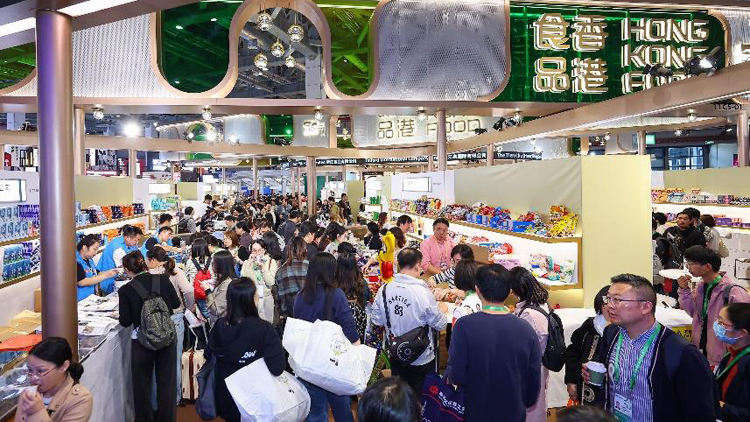 第七屆進(jìn)博會(huì)今日閉幕 貿(mào)發(fā)局促成近1000場(chǎng)商貿(mào)對(duì)接會(huì)議