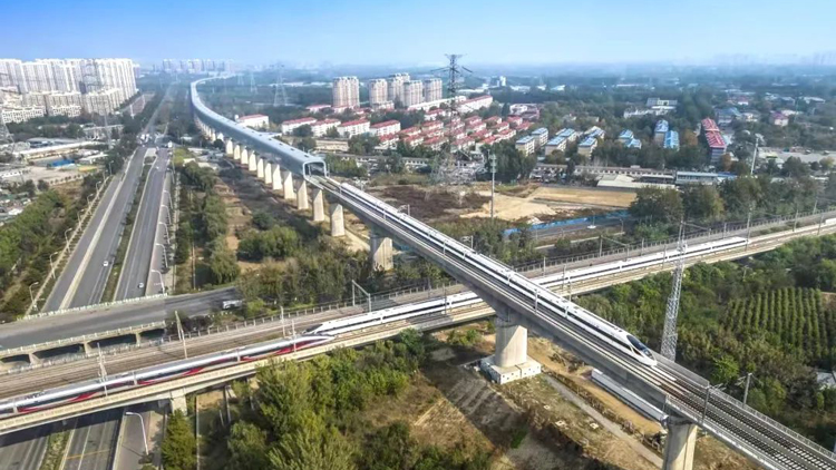 1月至10月全國(guó)鐵路完成固定資產(chǎn)投資6351億元 同比增長(zhǎng)10.9%