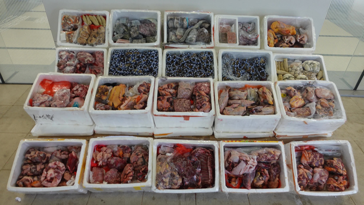 香港海關(guān)第三階段「破冰者」行動(dòng) 偵破一宗走私食品案件