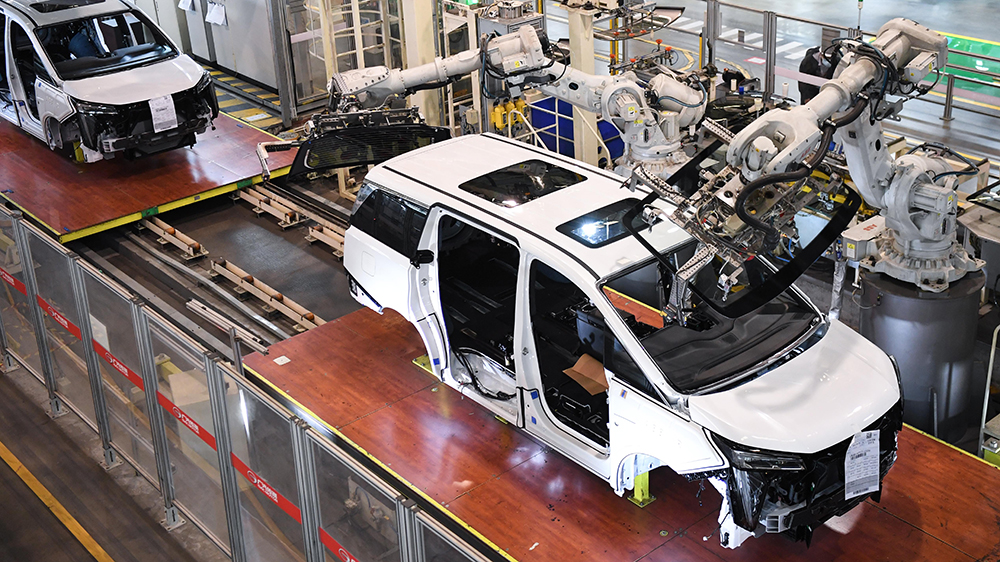 新能源汽車年產(chǎn)量突破千萬輛 每4輛就有一輛來自廣東