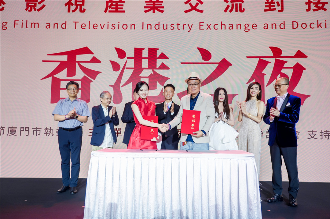 香港之夜｜《唐伯虎點(diǎn)秋香》導(dǎo)演李力持大讚「香港之夜」