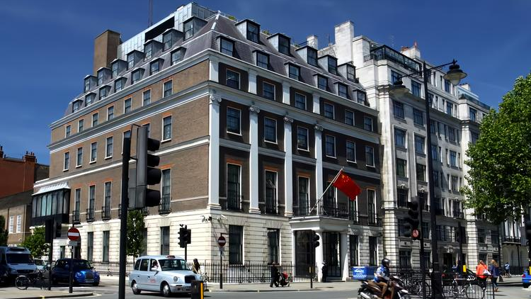 「35+」顛覆案｜中國(guó)駐英使館：堅(jiān)決反對(duì)英方官員發(fā)表涉港錯(cuò)誤言論 敦促立即停止