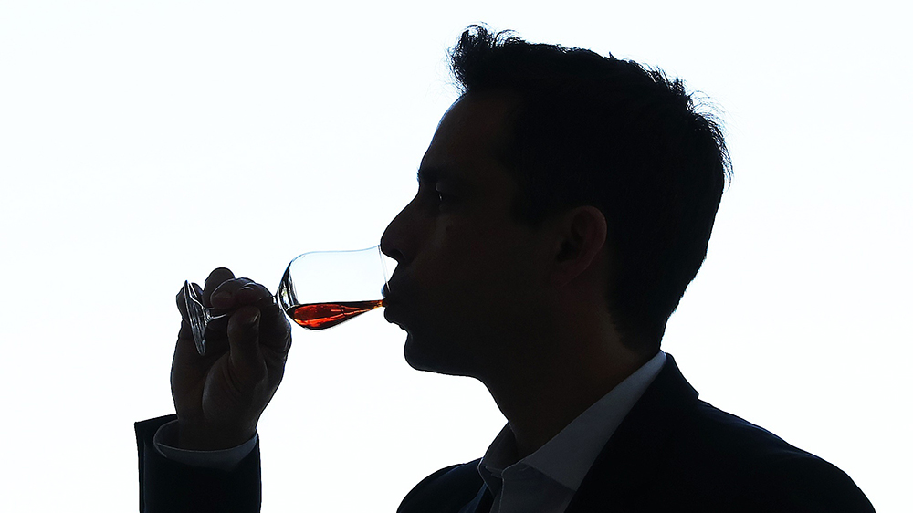 軒尼詩研究在華裝瓶以規(guī)避關(guān)稅 引發(fā)法國(guó)工廠數(shù)百人罷工