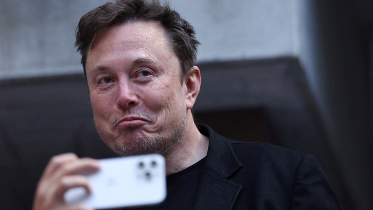 澳洲擬禁16歲以下青少年使用社媒 馬斯克嗆聲反對