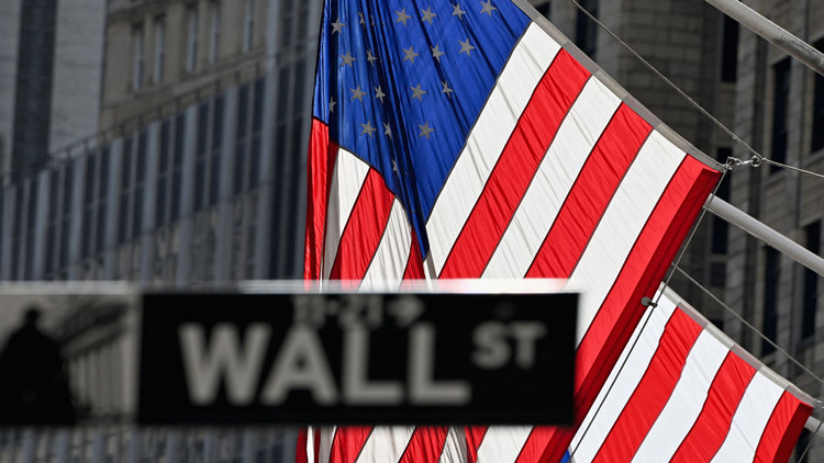 華爾街紛紛上調(diào)英偉達(dá)目標(biāo)價：Blackwell熱潮即將到來！