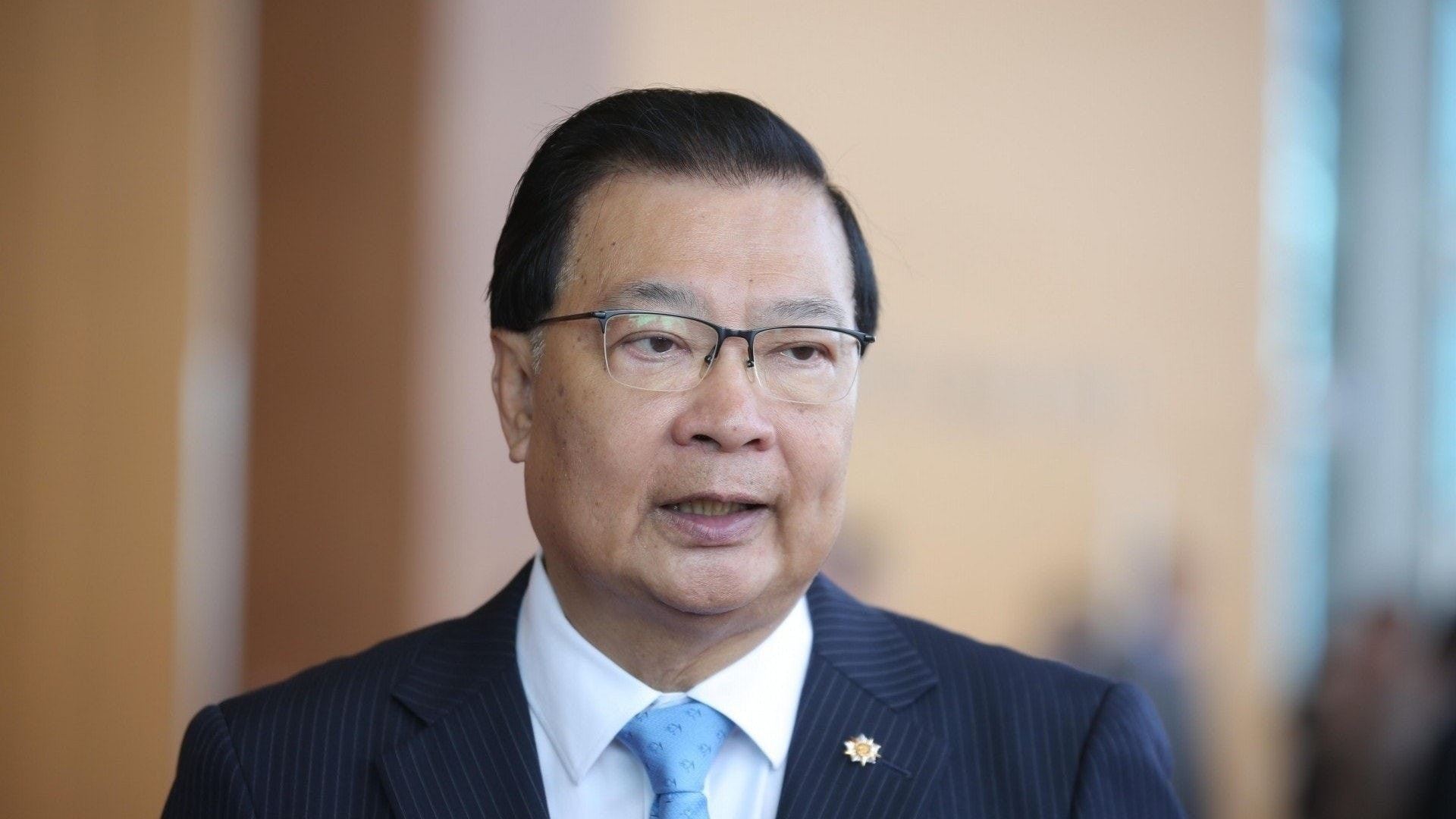 譚耀宗：香港商界要考慮改革創(chuàng)新