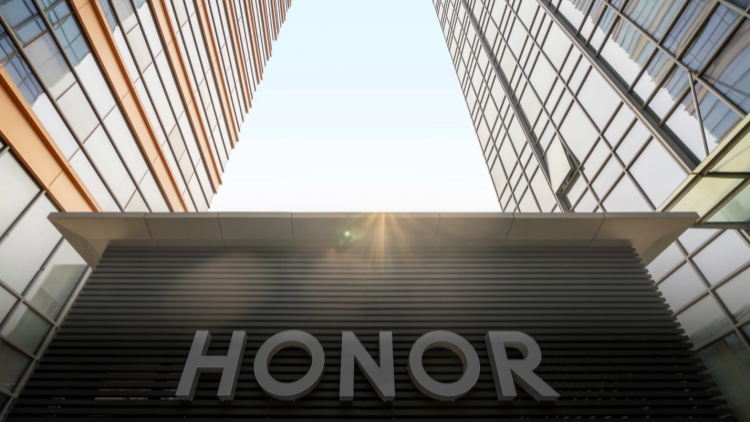 人民日?qǐng)?bào)頭版關(guān)注！「加減乘除」看深企創(chuàng)新